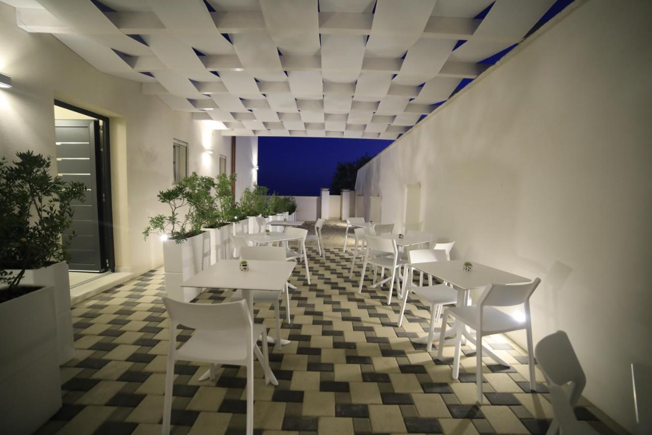 Baia Azzurra B&B Torre Lapillo Ngoại thất bức ảnh