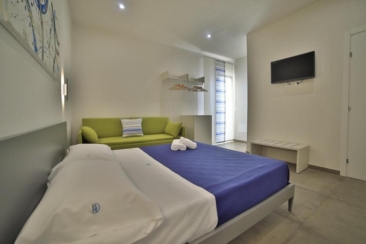 Baia Azzurra B&B Torre Lapillo Ngoại thất bức ảnh